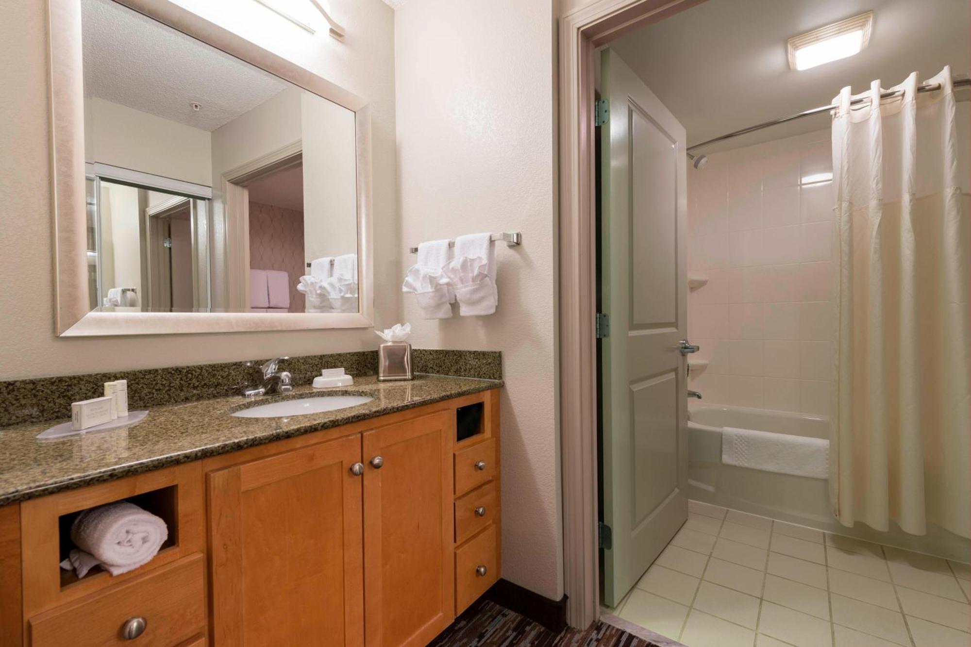 Residence Inn Worcester Ngoại thất bức ảnh